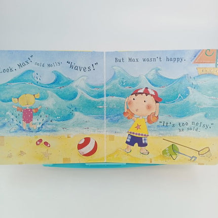 Max at the Seaside - BKLT30196