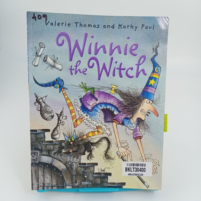 winnie the witch - BKLT30400
