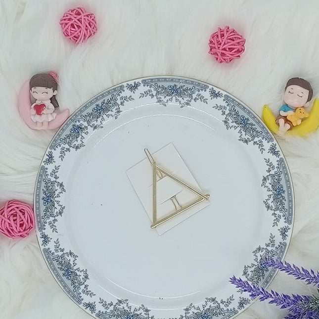 Plain Golden Clips - Triangle - CTKA0020