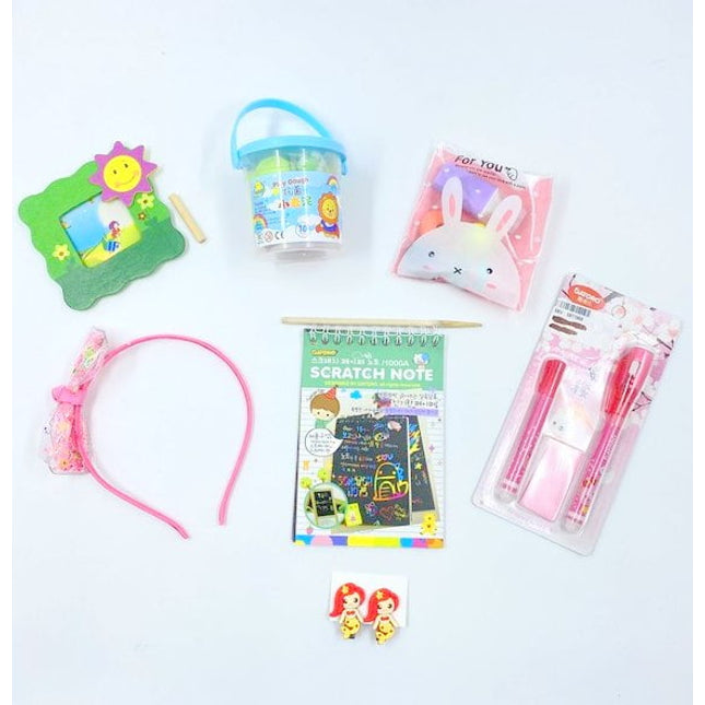 Extrokids Customised Gift pack for kids - Girl - Type A