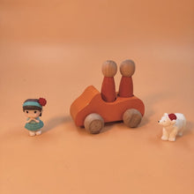 Load image into Gallery viewer, Extrokids Wooden 1 Car With 2 Peg Doll Set Toy - RANDOM COLOR WILL BE SHIPPED - EKT1923
