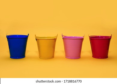COLOURFUL BUCKETS (SET OF 4 PCS.)